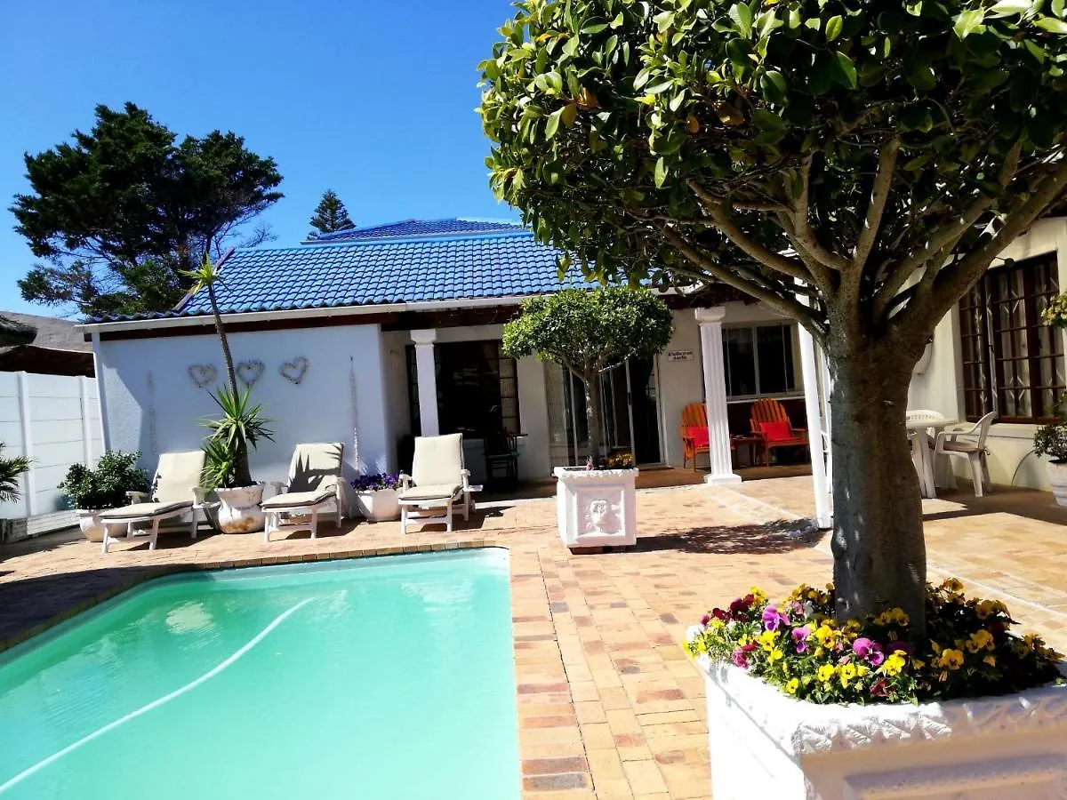 Dolphin Inn Blouberg Bloubergstrand